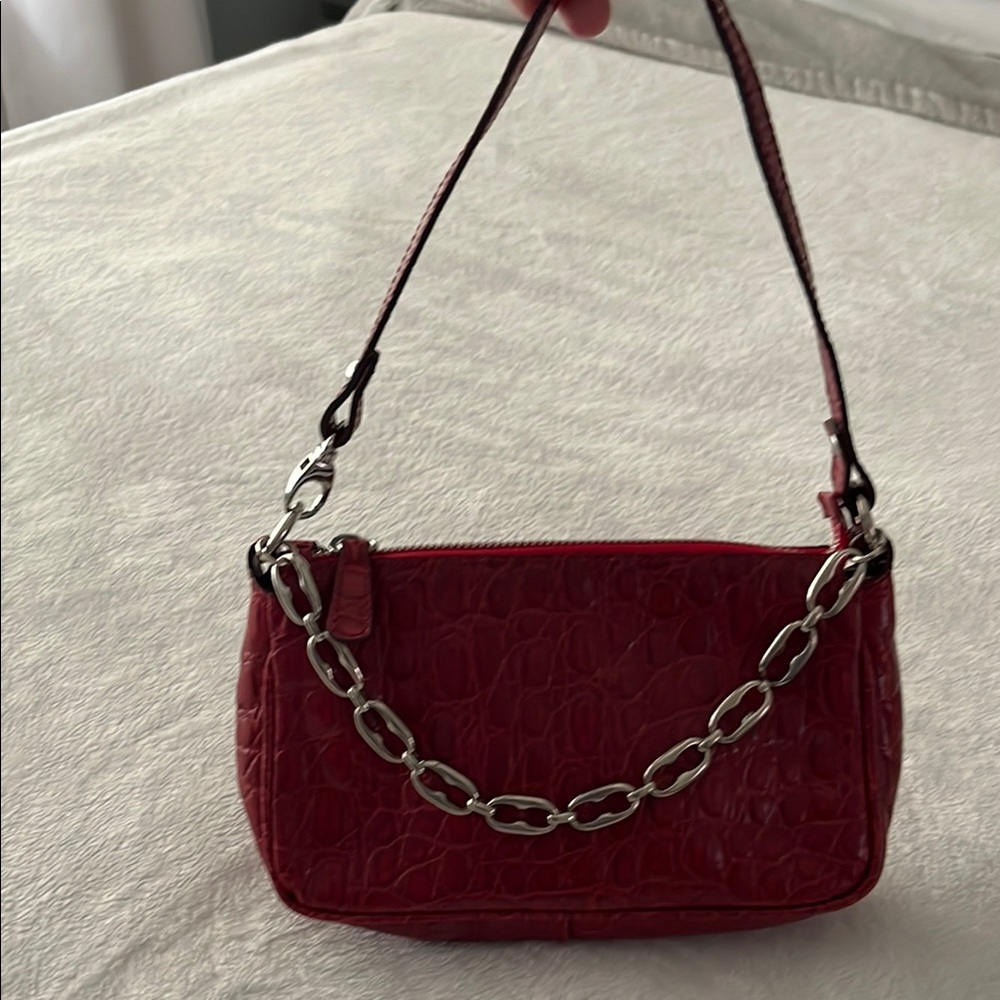 L'INTERVALLE Red Croc-Embossed Shoulder Bag with dust bag( New)